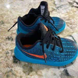 KD Toddler Nikes